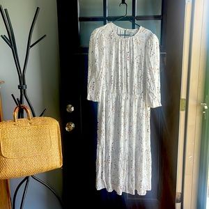 Long sleeve size L “a new day” dress